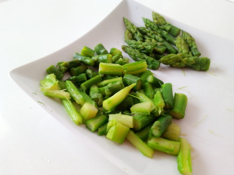 tagliare asparagi