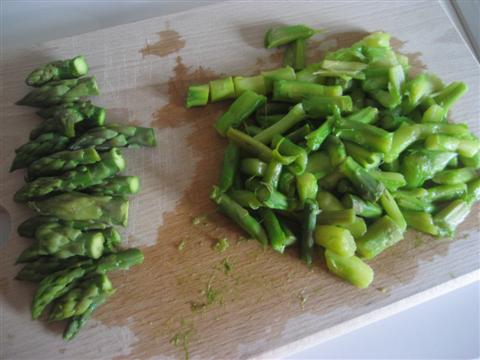 tagliare gli asparagi