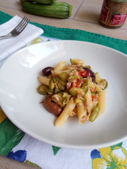 Pasta zucchine e tonno