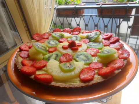 Crostata di frutta e crema presentazione