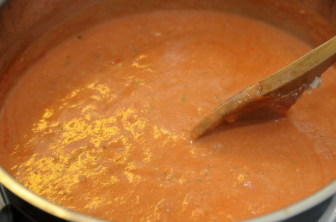 pesto rosso di ricotta e noci