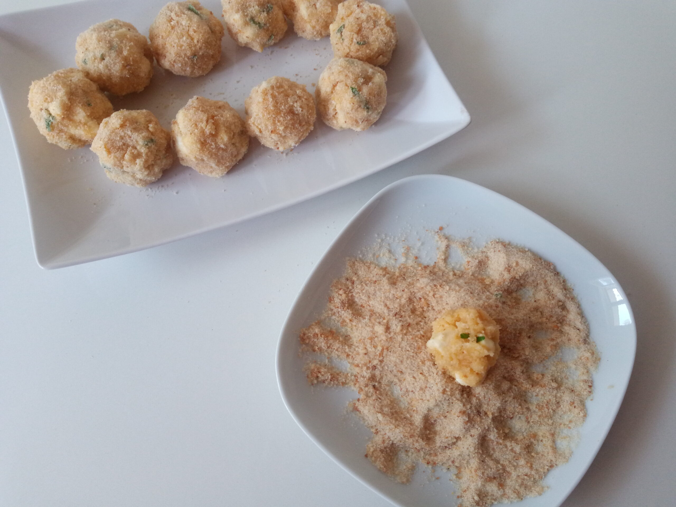 Polpettine di pane e mozzarella