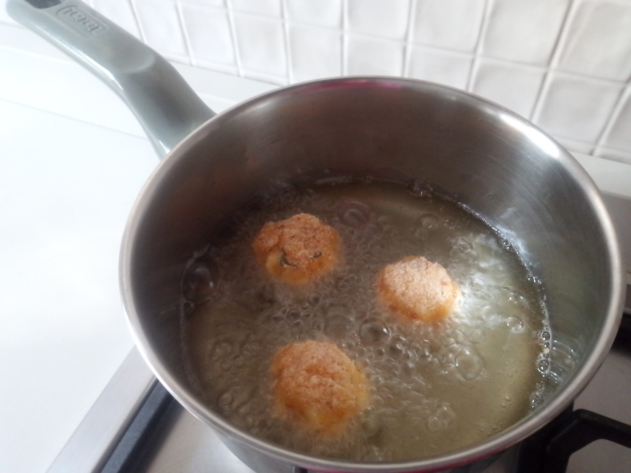 Polpettine di pane e mozzarella