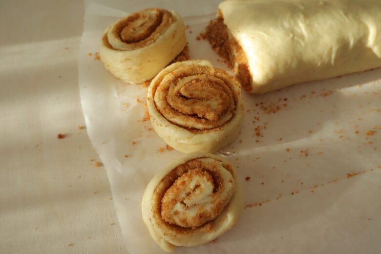 Cinnamon rolls: ricetta passo passo